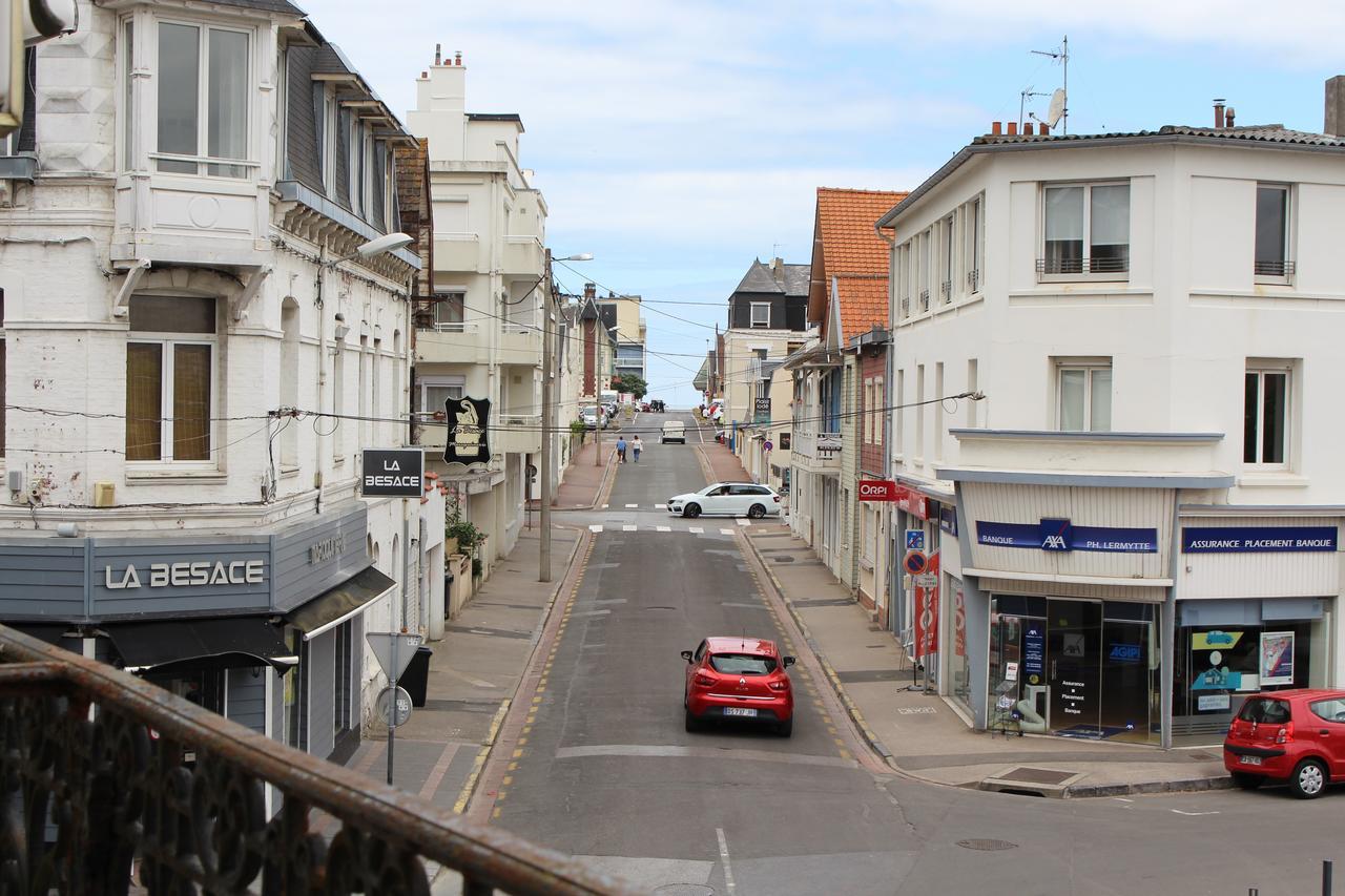 Hotel Le Voltaire Berck Esterno foto
