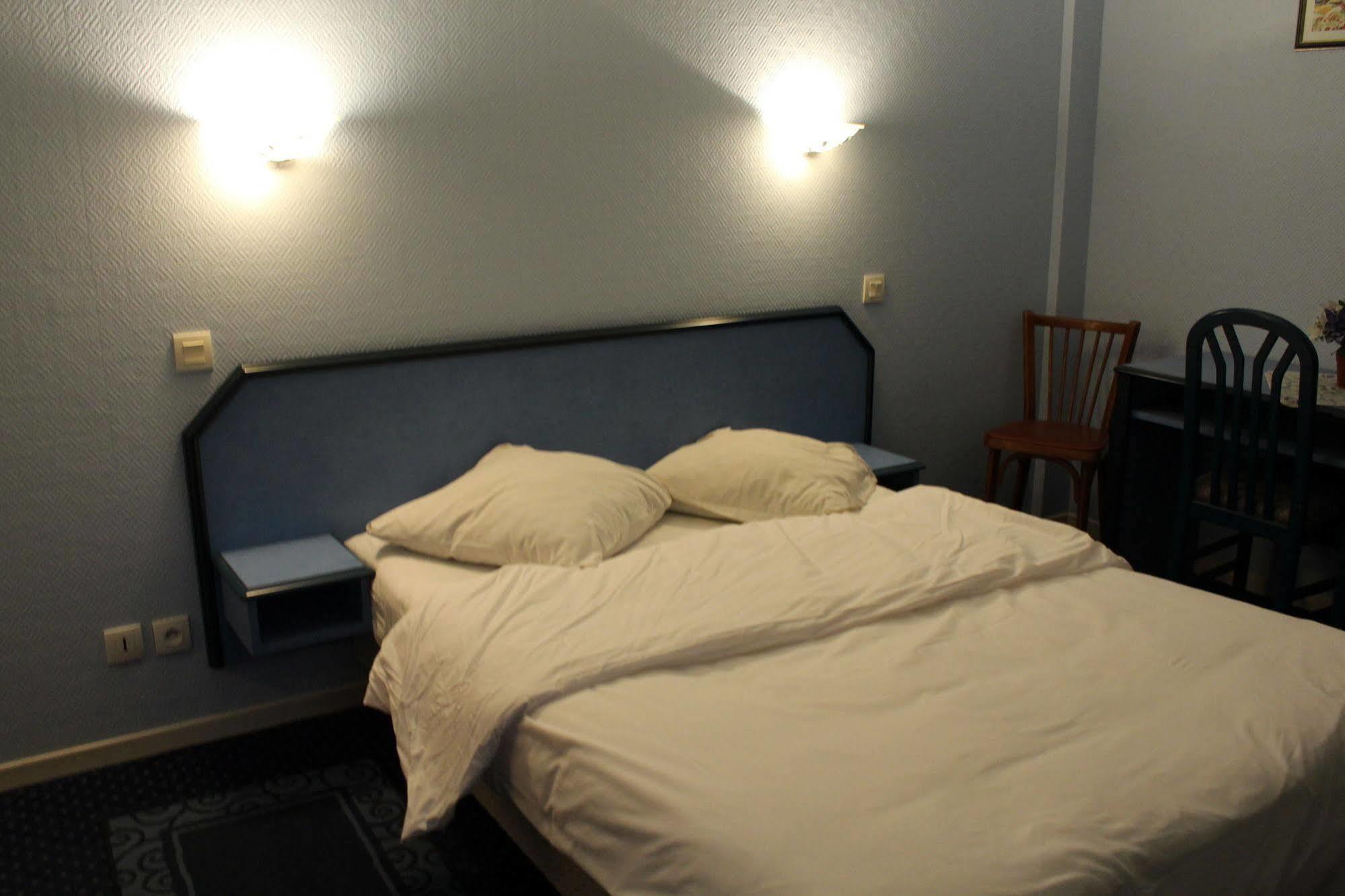 Hotel Le Voltaire Berck Esterno foto