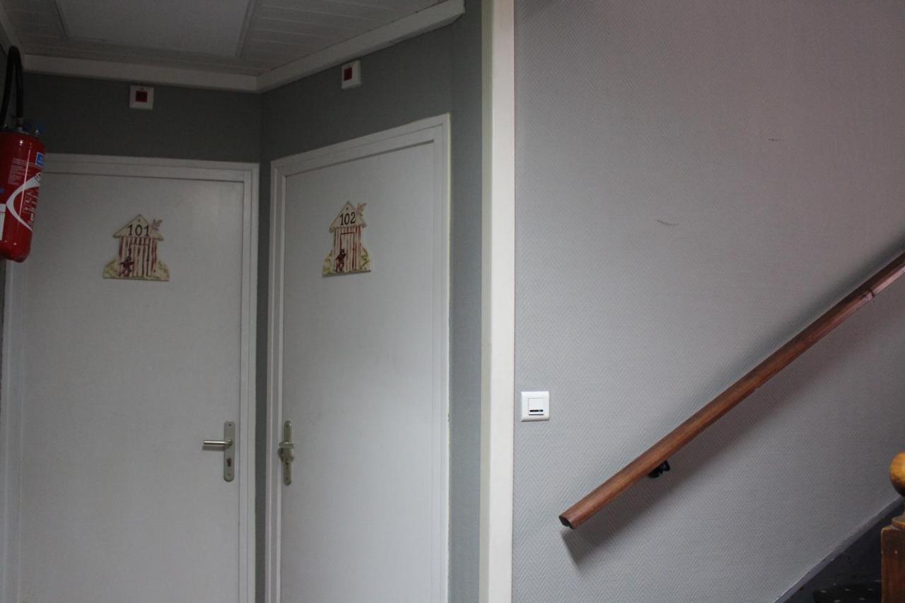 Hotel Le Voltaire Berck Esterno foto